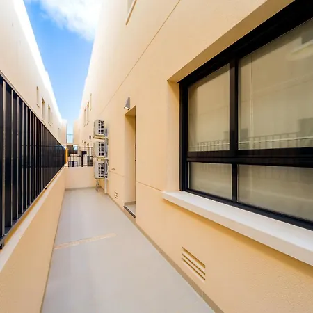 Apartamento Luxurious 2 Bedroom Near The