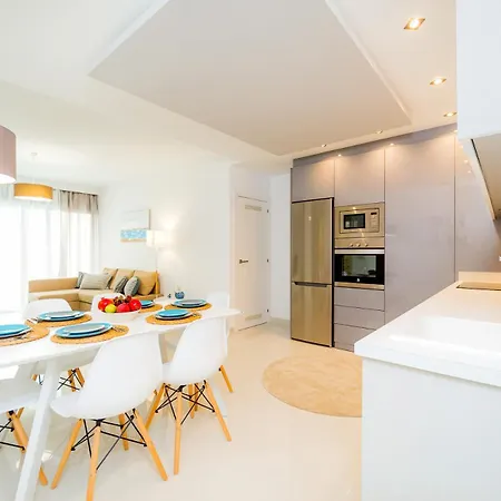 Luxurious 2 Bedroom Near The Apartamento Torre de la Horadada
