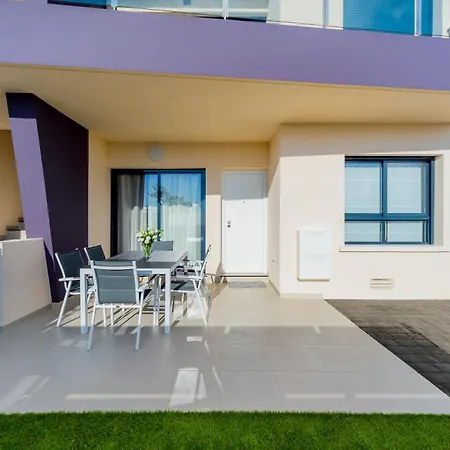 Luxurious 2 Bedroom Near The Apartamento